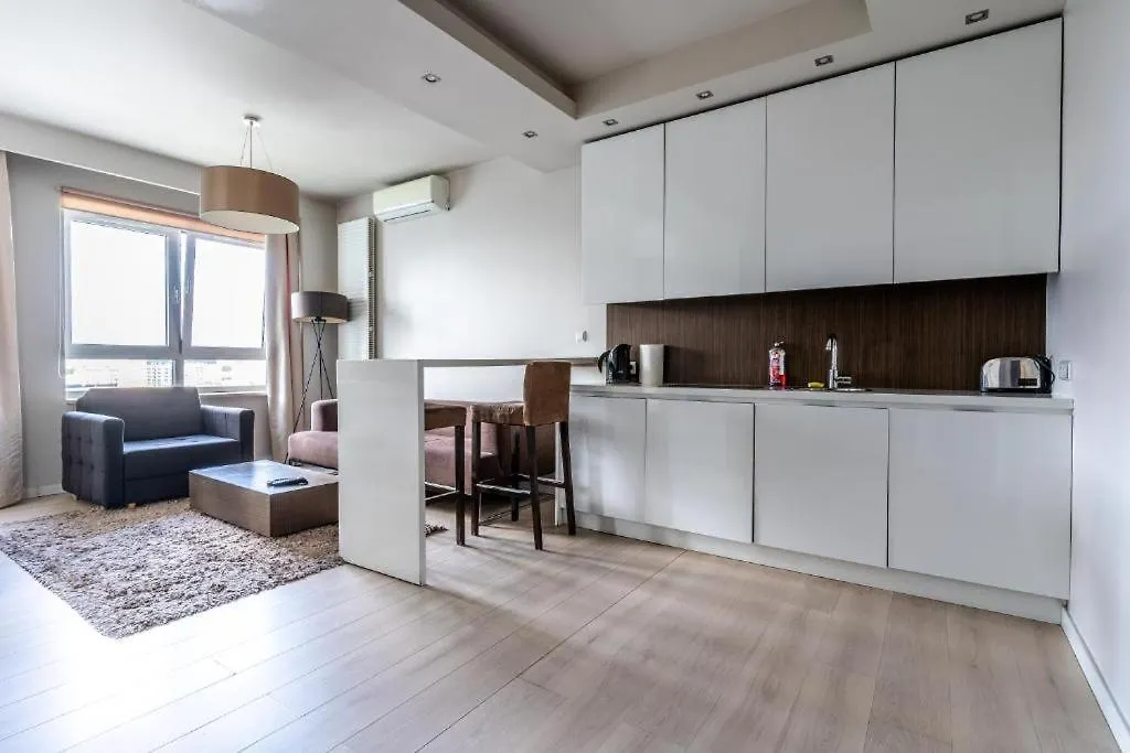 Platinum Tower - City Center - Golden Apartments Warszawa