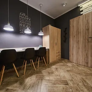 gretel-homestay.poznan-hotels.com/