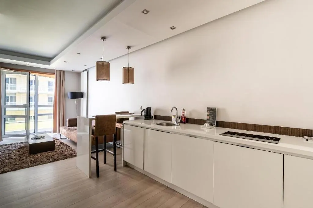Platinum Tower - City Center - Golden Apartments Warsaw
