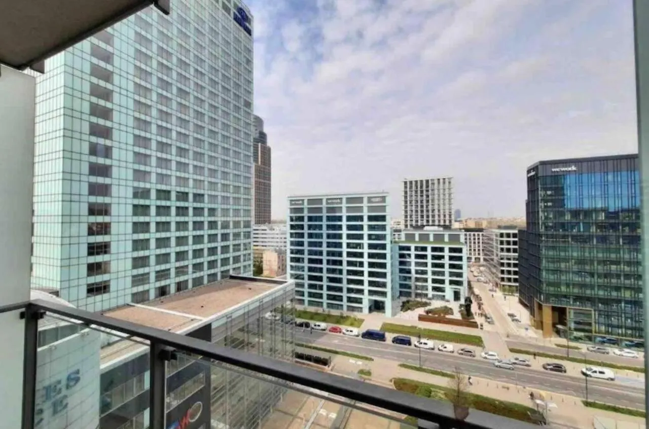 Platinum Tower - City Center - Golden Apartments Warsaw